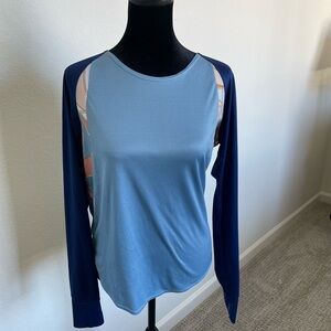 Tri Sirena. Long sleeved light weight running top. Size S. EUC. Worn twice.